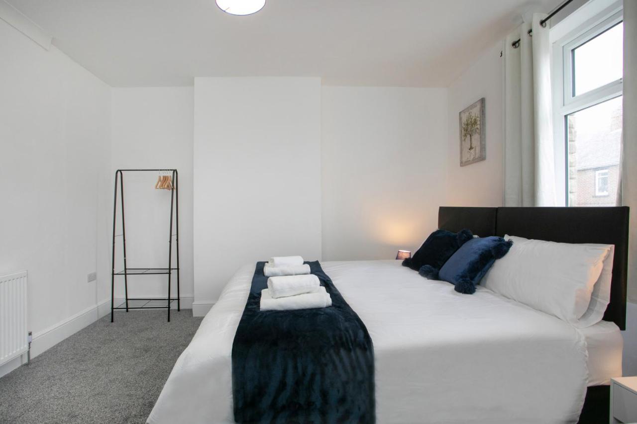 הוילה Cudworth House, Barnsley For Contractors & Families, Free Parking, High Speed Wifi Etc מראה חיצוני תמונה